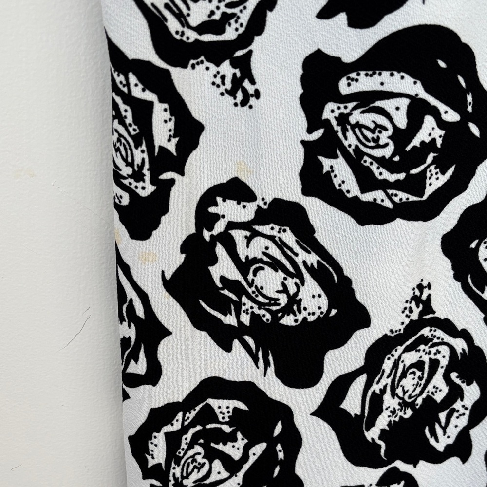 🎉4/30$🎉 Black and White Floral Mini Dress - Picture 5 of 5